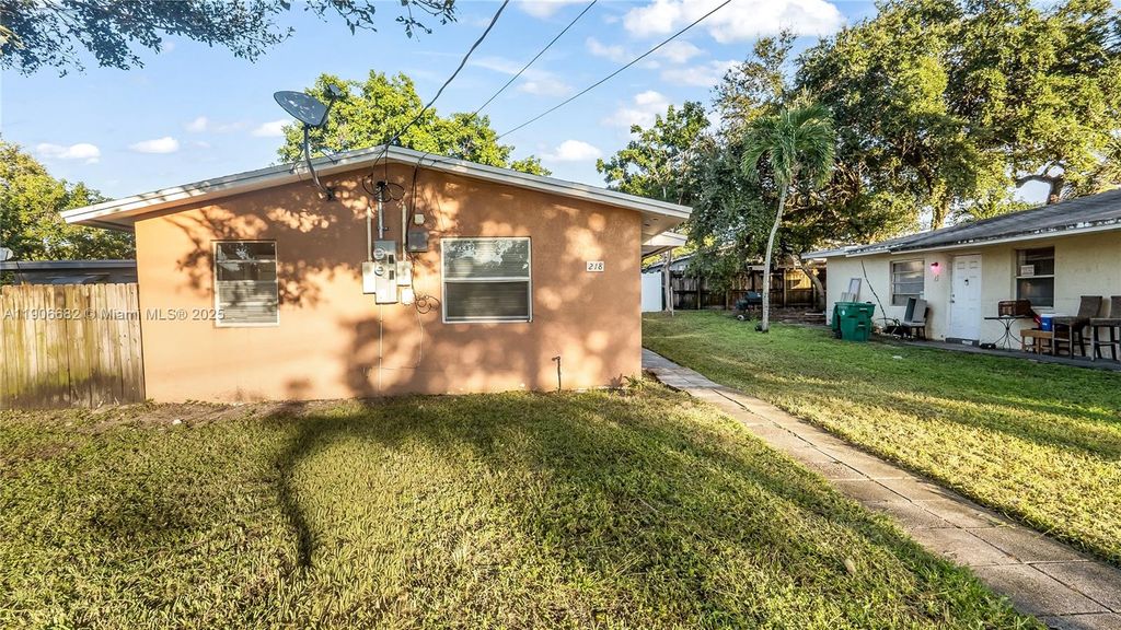 Photo of 218 NW 8th Ave, Dania Beach, FL 33004 (MLS # A11906682)