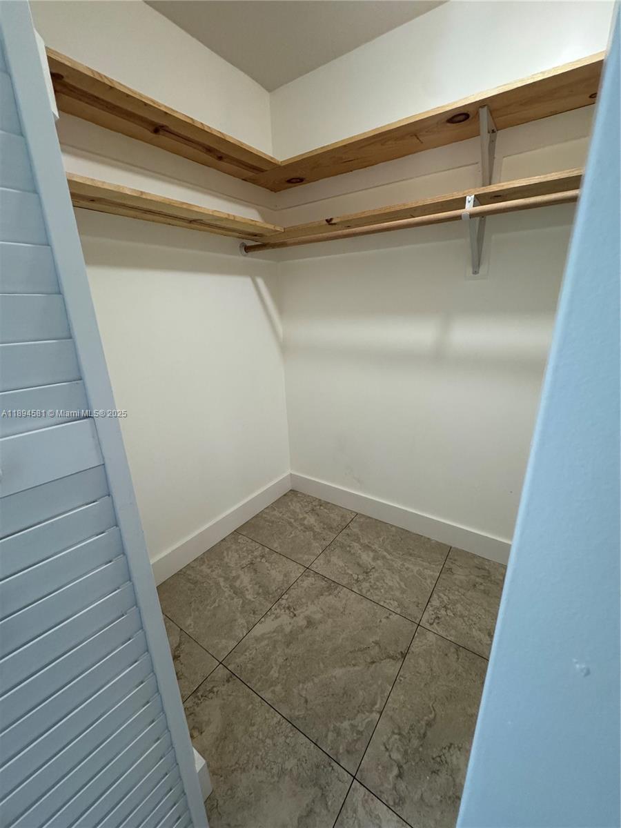 FAIRWAY PINES 2ND ADDN - Residential Lease
