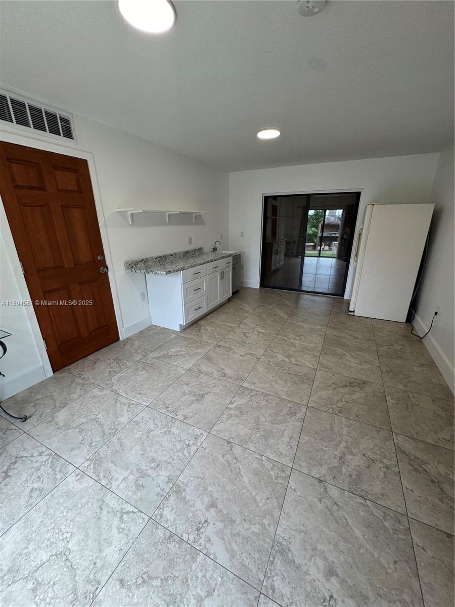 FAIRWAY PINES 2ND ADDN - Residential Lease