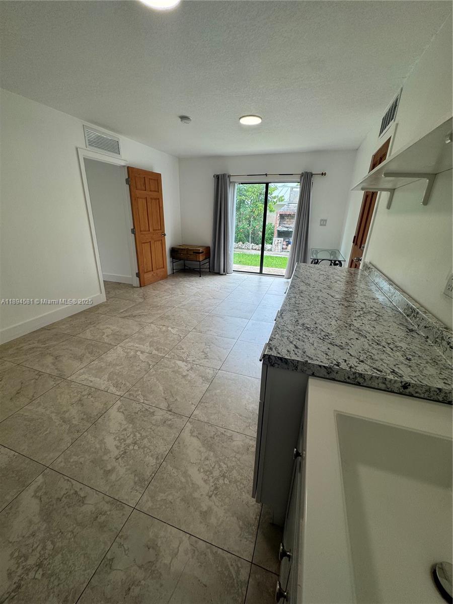 FAIRWAY PINES 2ND ADDN - Residential Lease