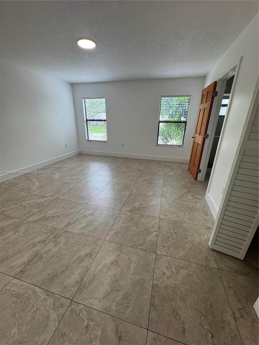 FAIRWAY PINES 2ND ADDN - Residential Lease