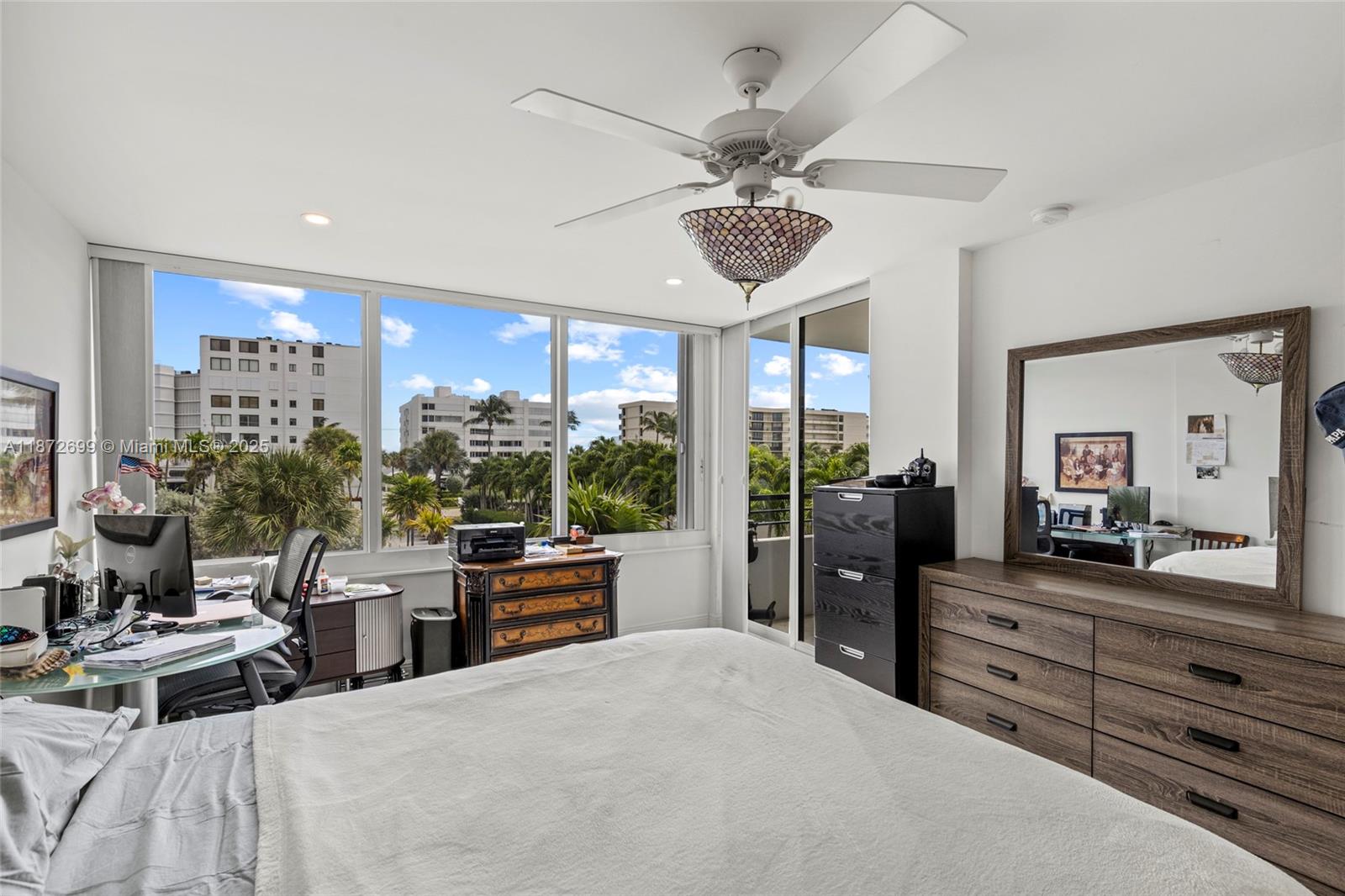 MAYFAIR HOUSE CONDO - Residential