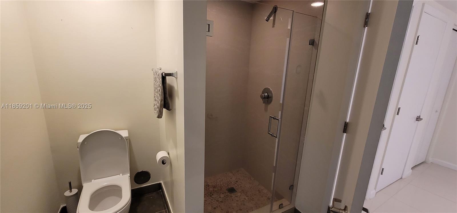 ICON BRICKELL NO TWO - Residential