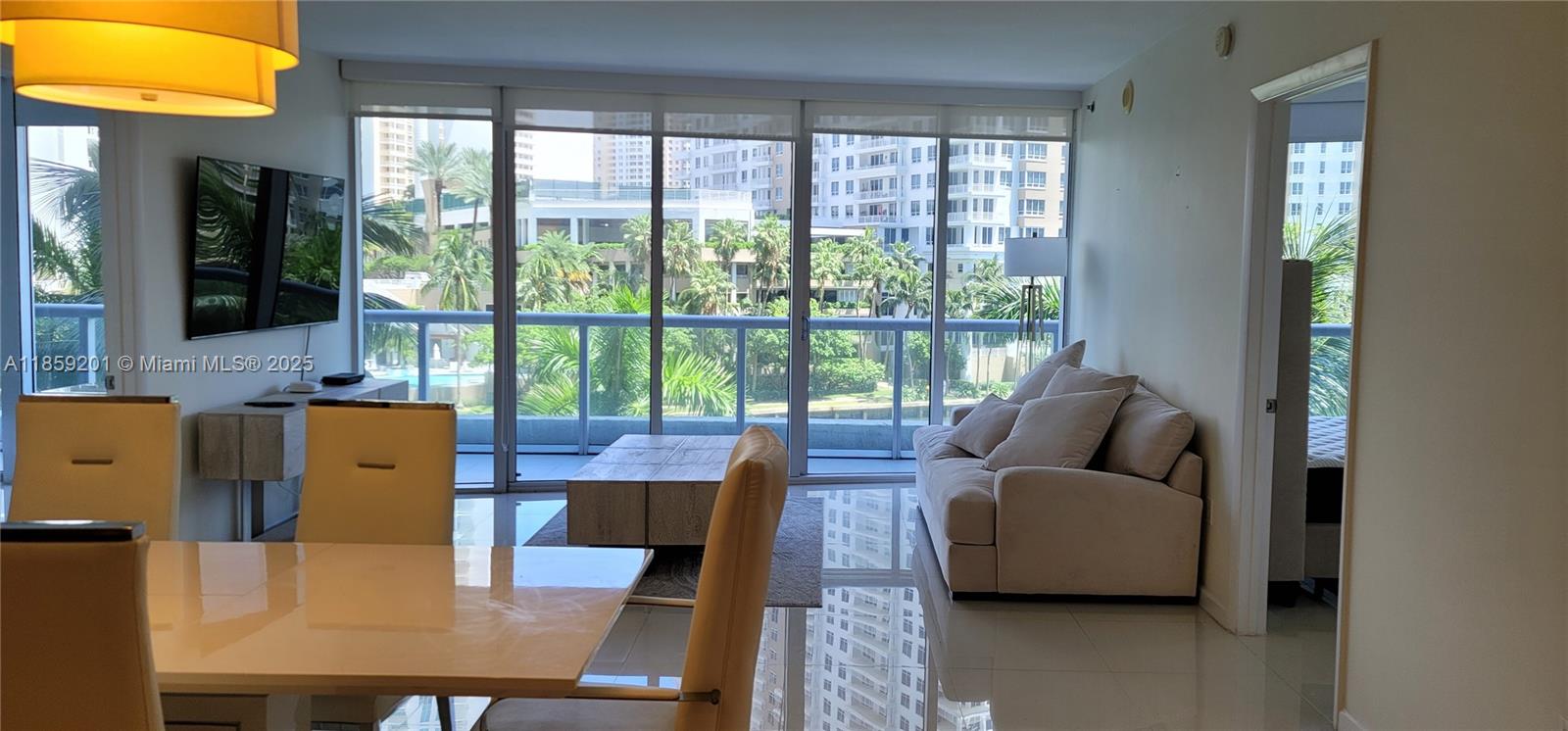 495 Brickell Ave 420