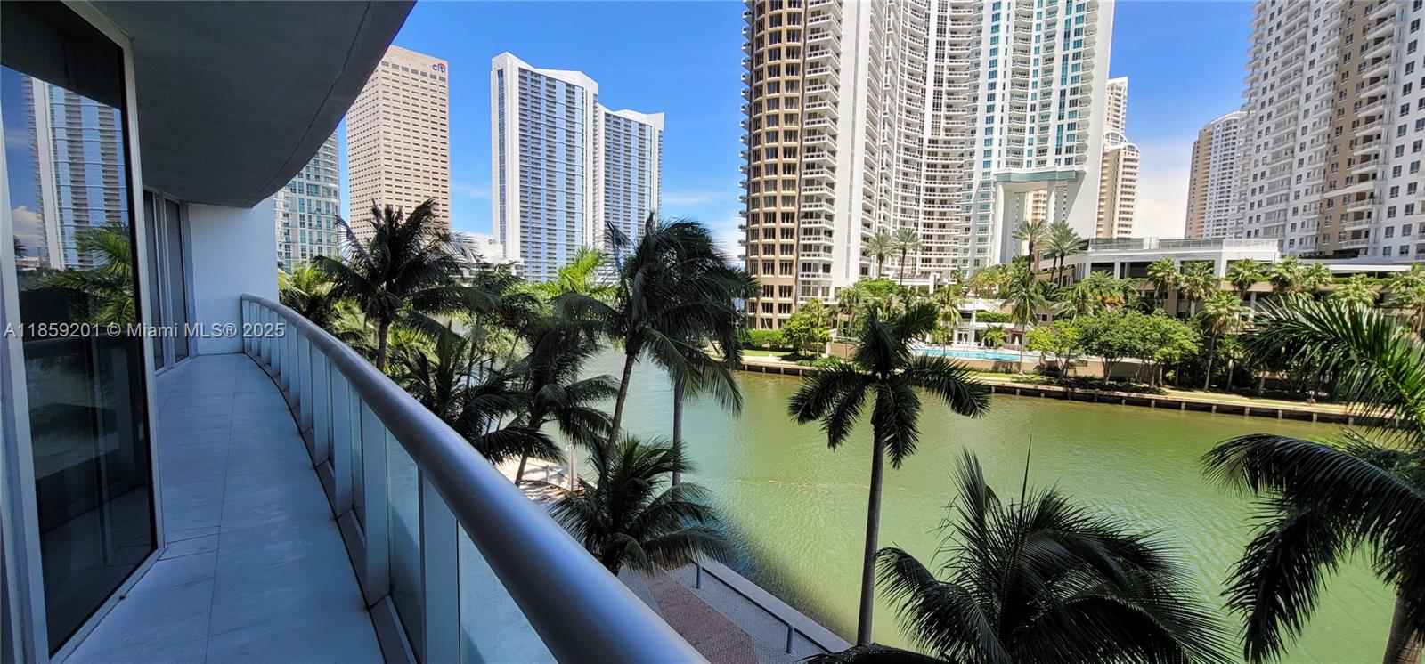 ICON BRICKELL NO TWO - Residential