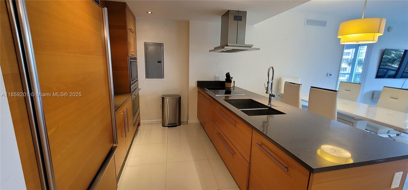 ICON BRICKELL NO TWO - Residential