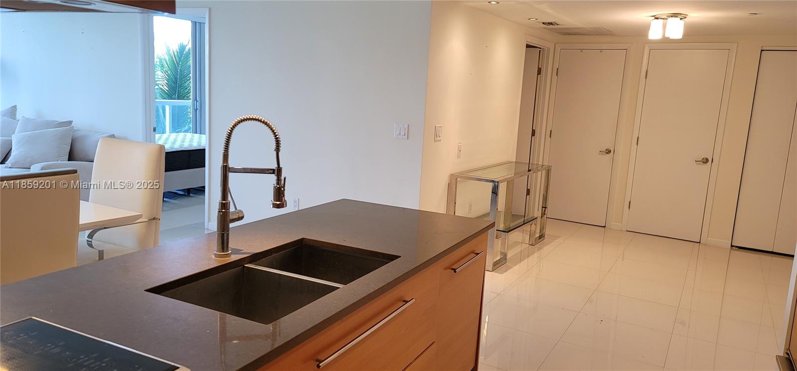 ICON BRICKELL NO TWO - Residential