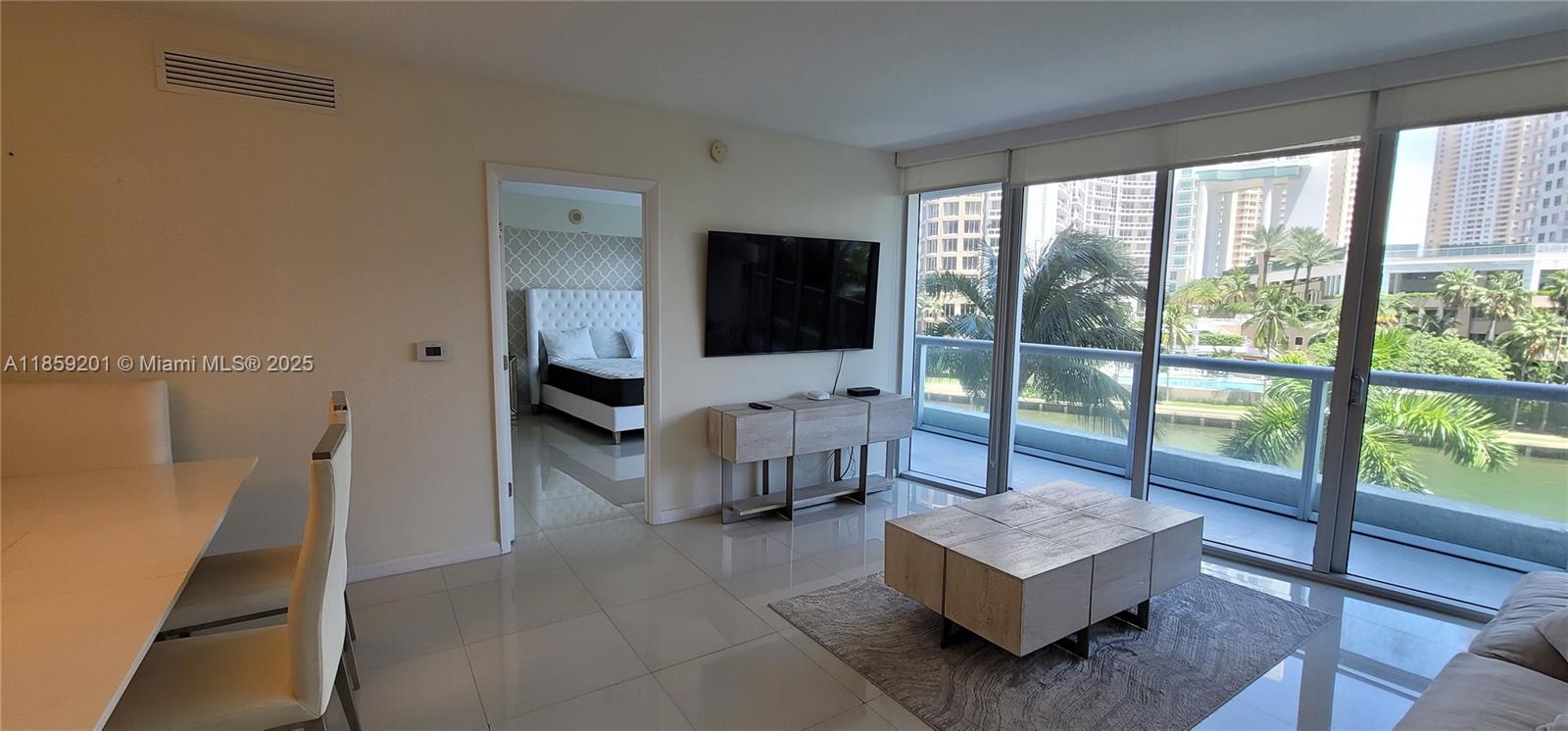 ICON BRICKELL NO TWO - Residential
