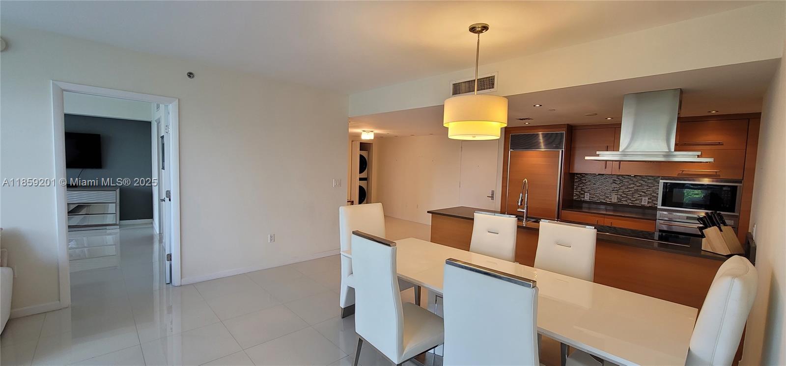 ICON BRICKELL NO TWO - Residential