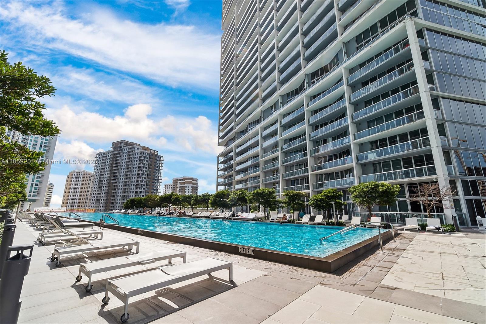 ICON BRICKELL NO TWO - Residential