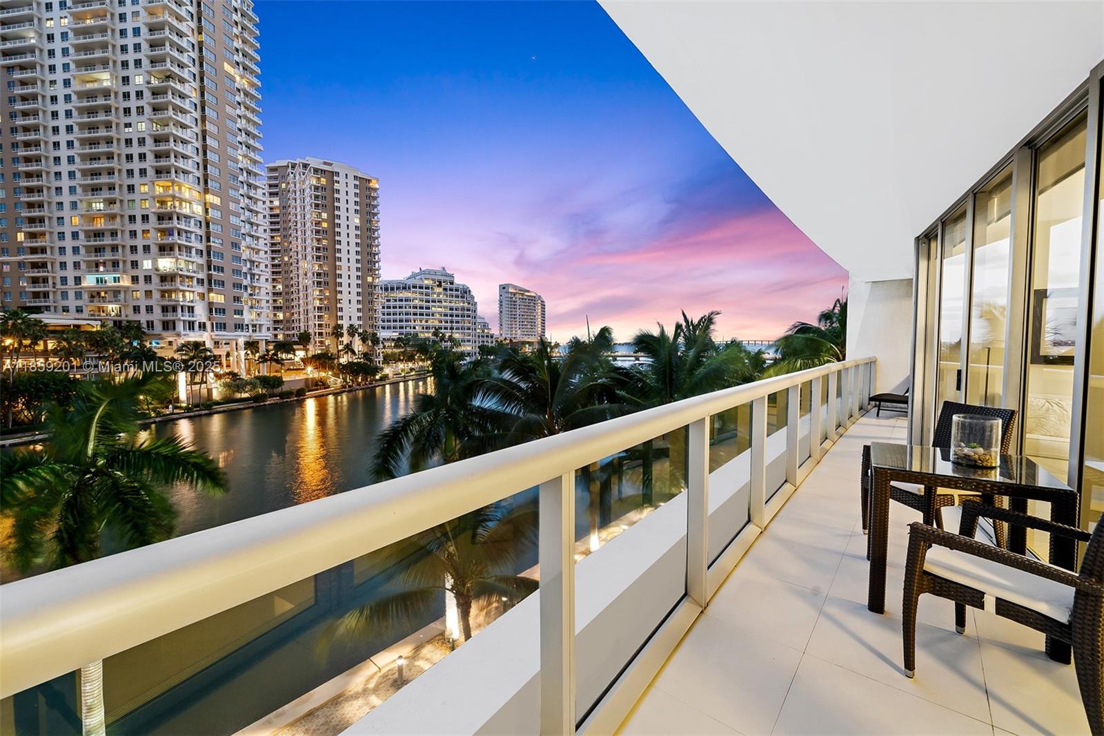 495 Brickell Ave 420