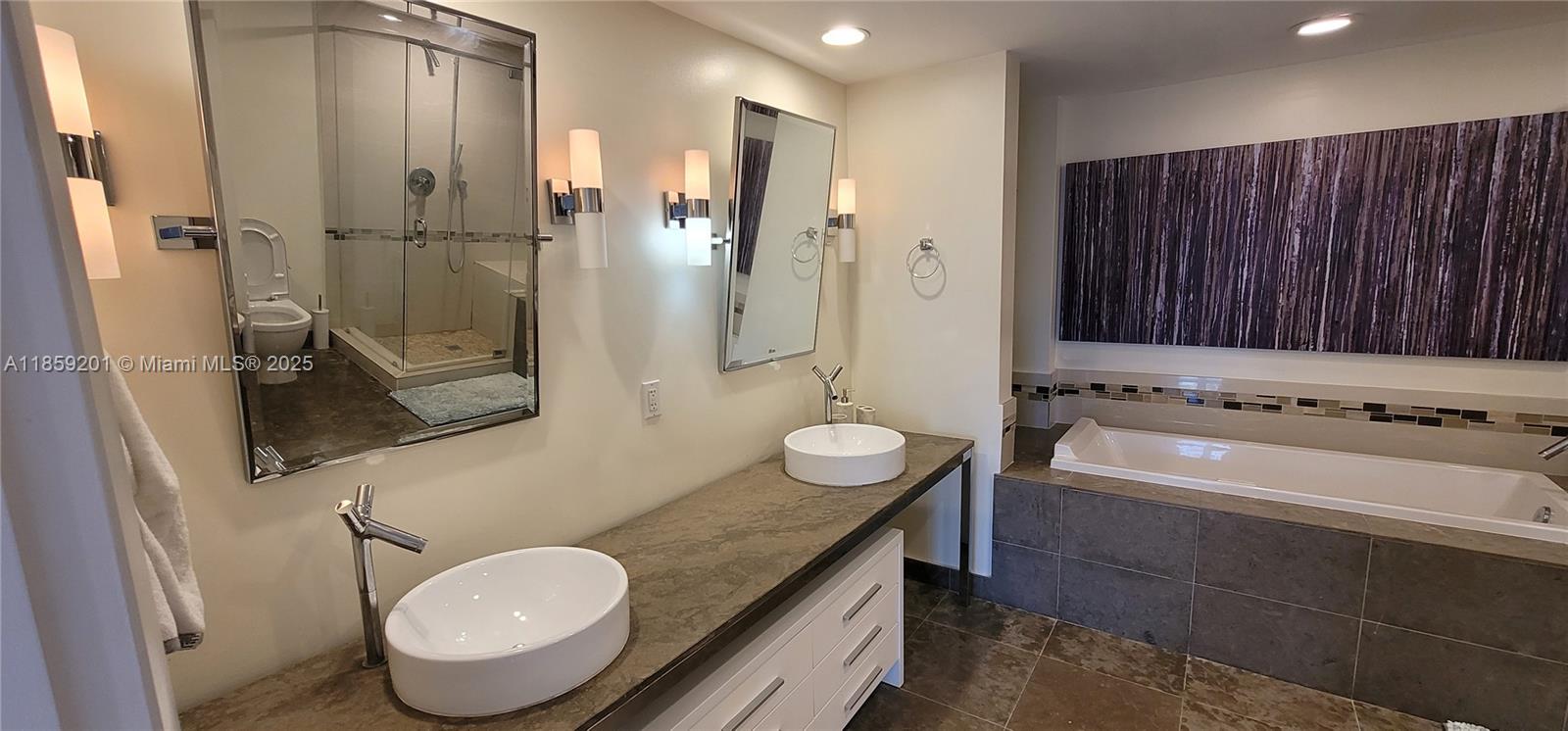 ICON BRICKELL NO TWO - Residential