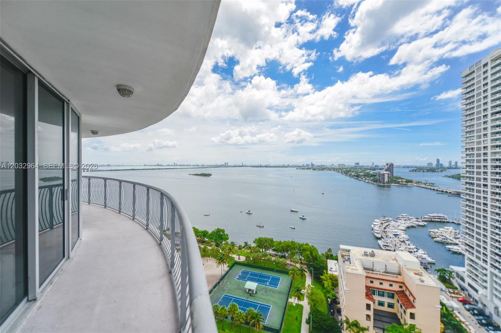 1750 N Bayshore Dr 2402