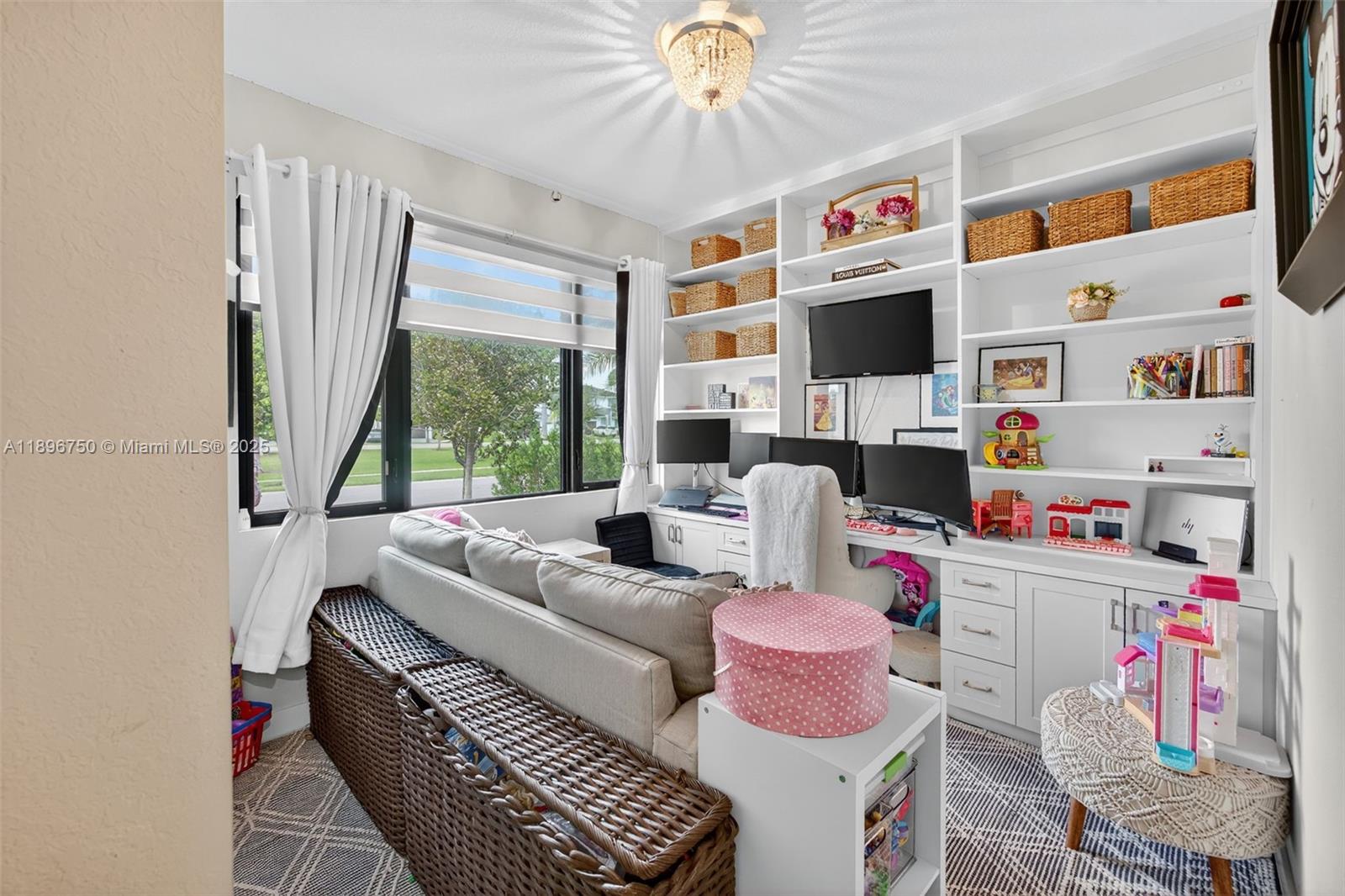 MC RESIDENTIAL - Residential