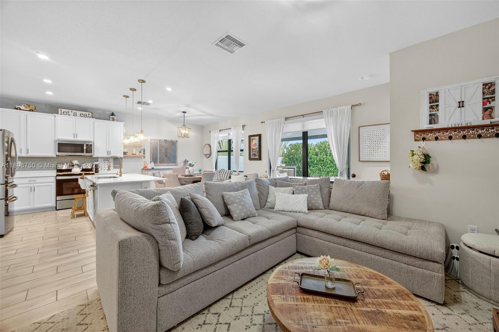 MC RESIDENTIAL - Residential