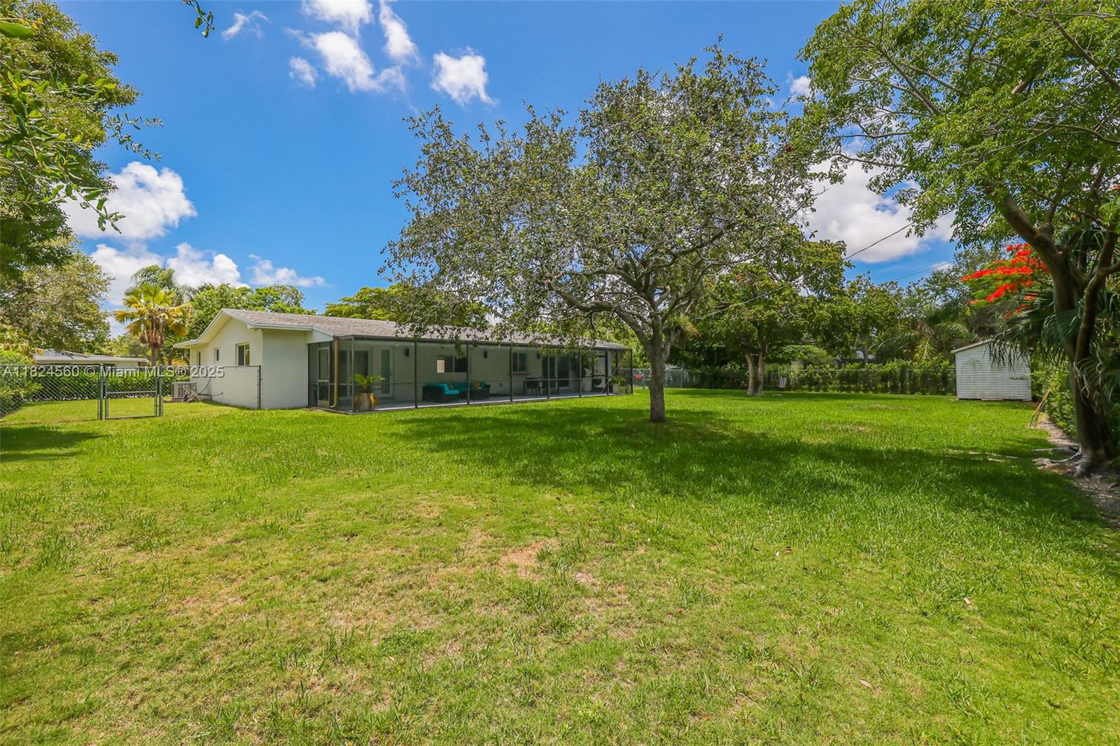 MALBROOK - Residential