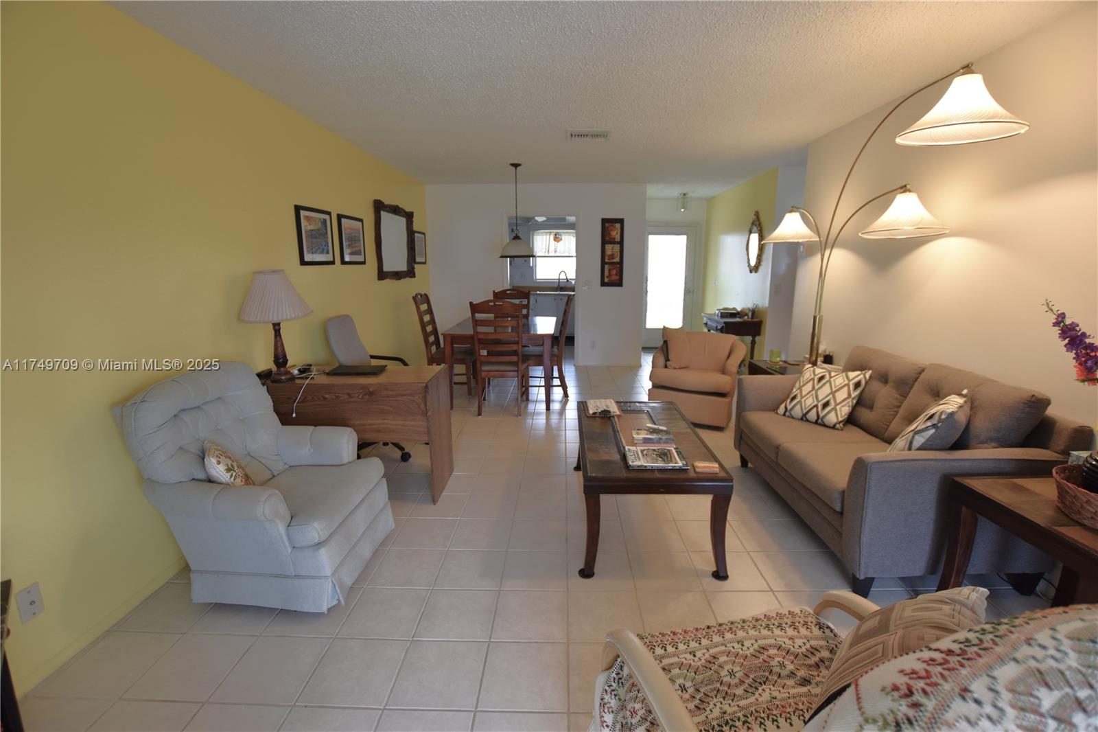 CRESTHAVEN VILLAS CONDO 2 - Residential