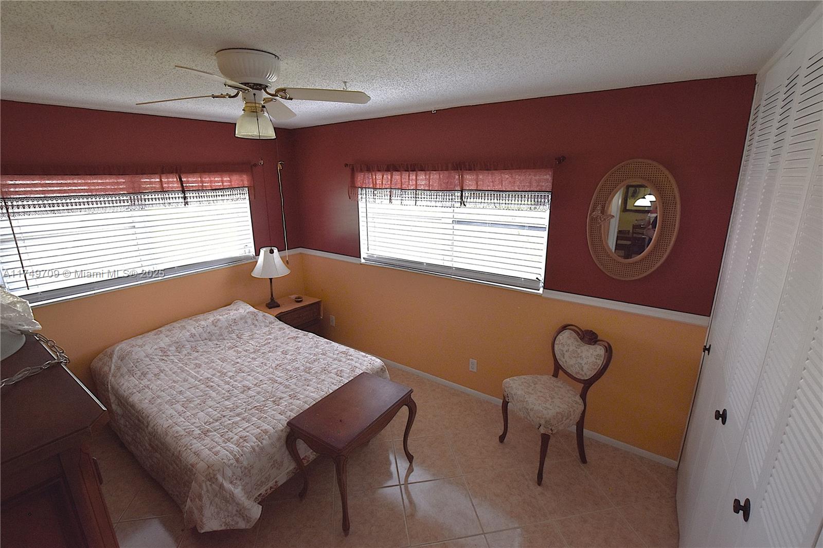 CRESTHAVEN VILLAS CONDO 2 - Residential