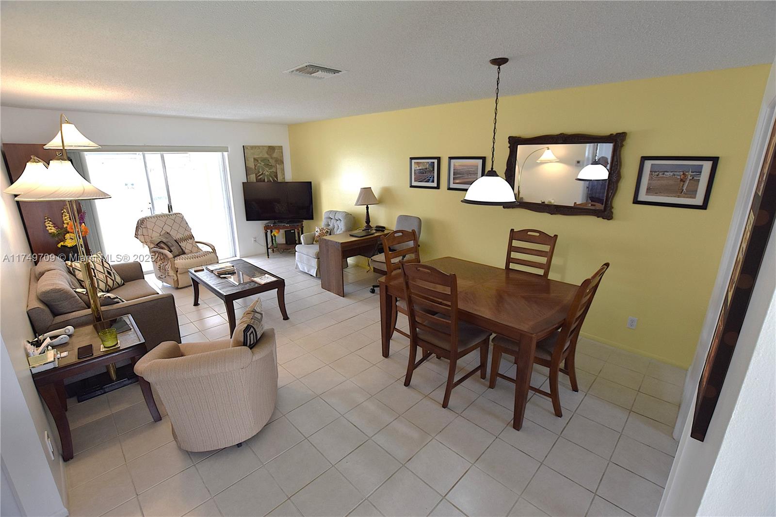CRESTHAVEN VILLAS CONDO 2 - Residential
