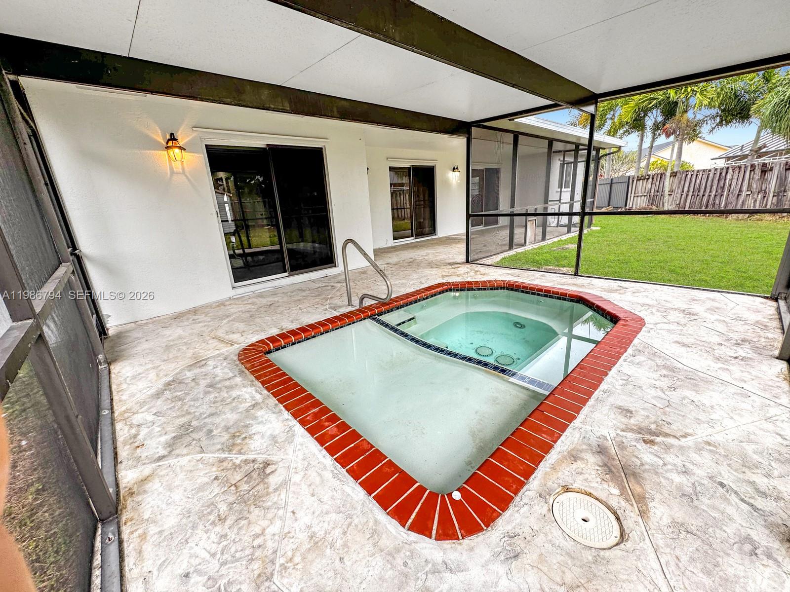 RIVER BEND - Residential