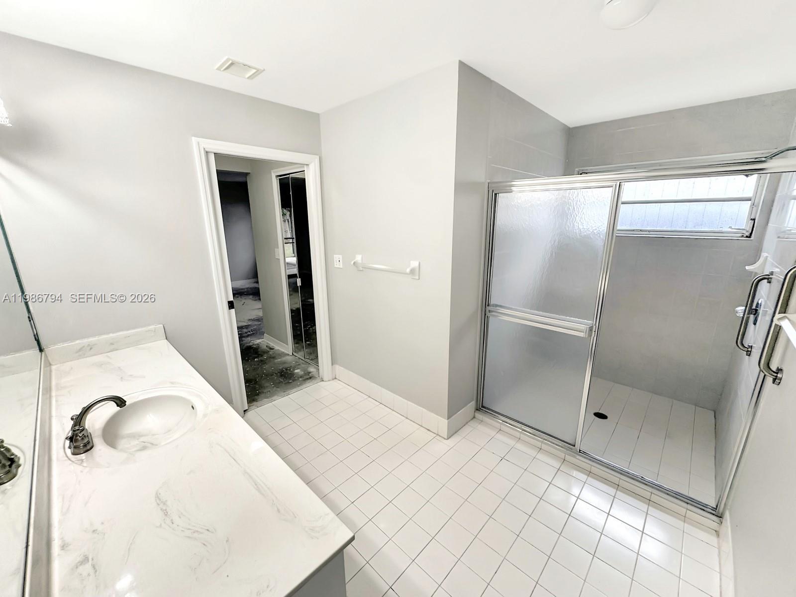 RIVER BEND - Residential