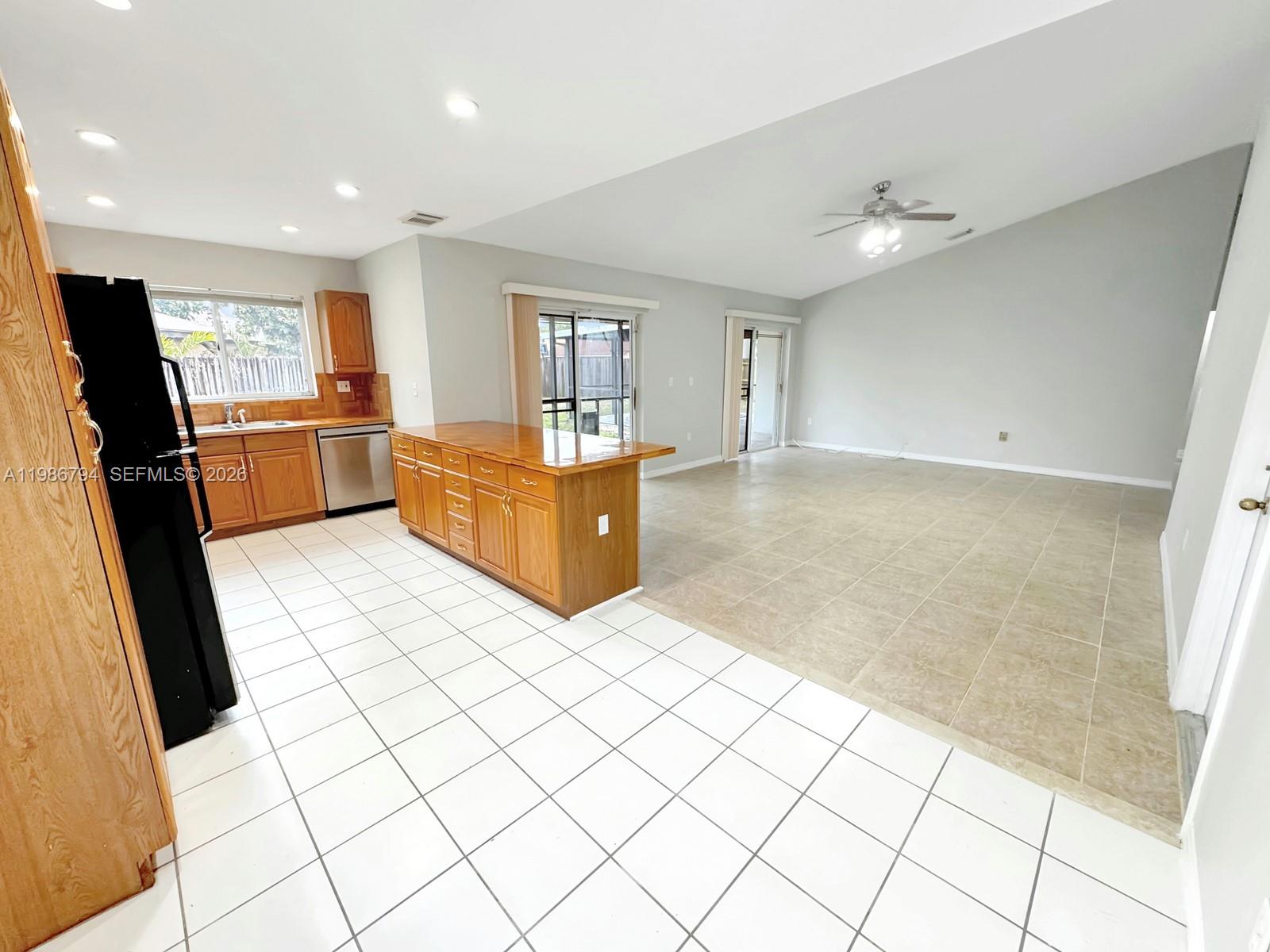 RIVER BEND - Residential