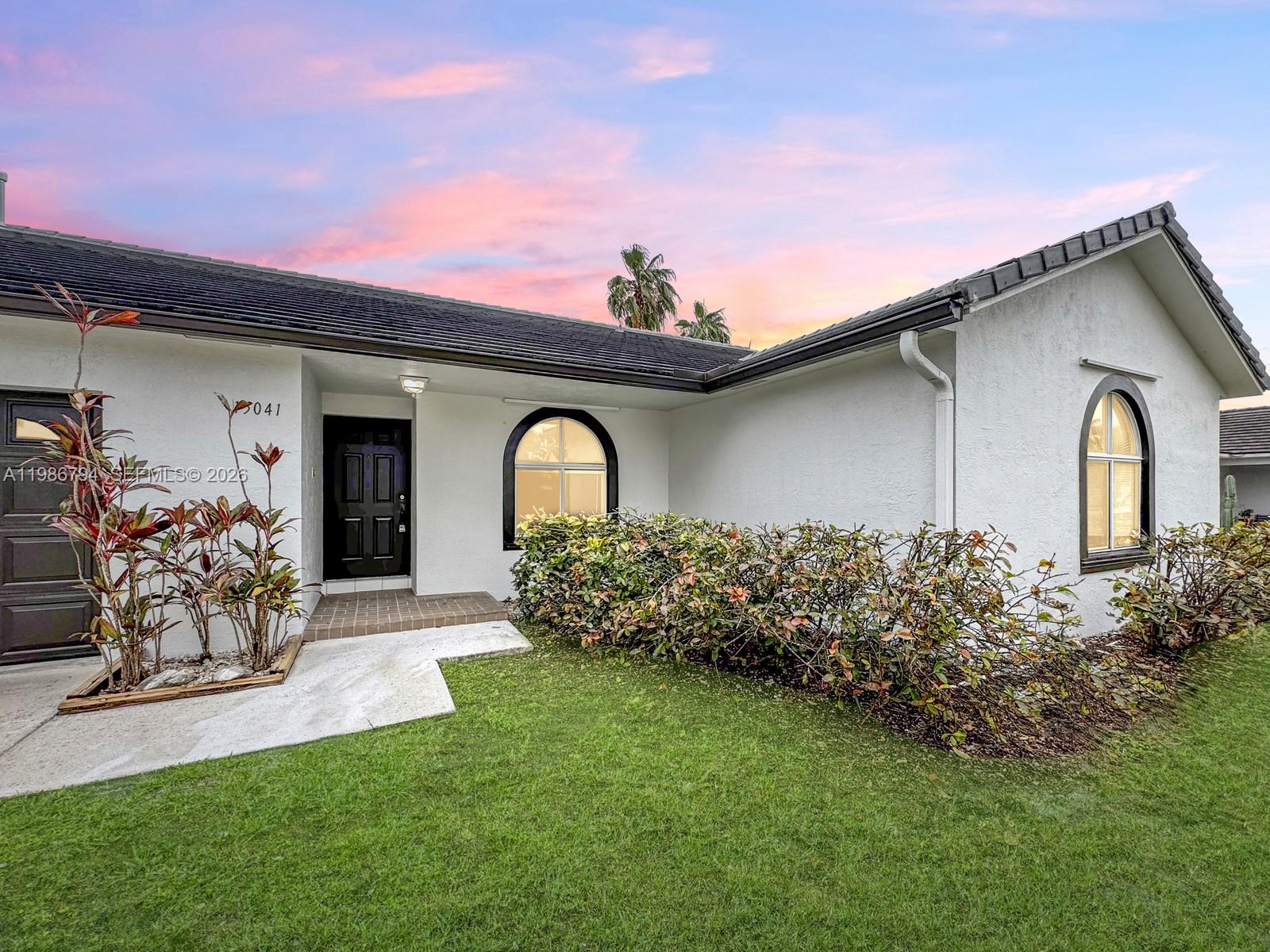 RIVER BEND - Residential