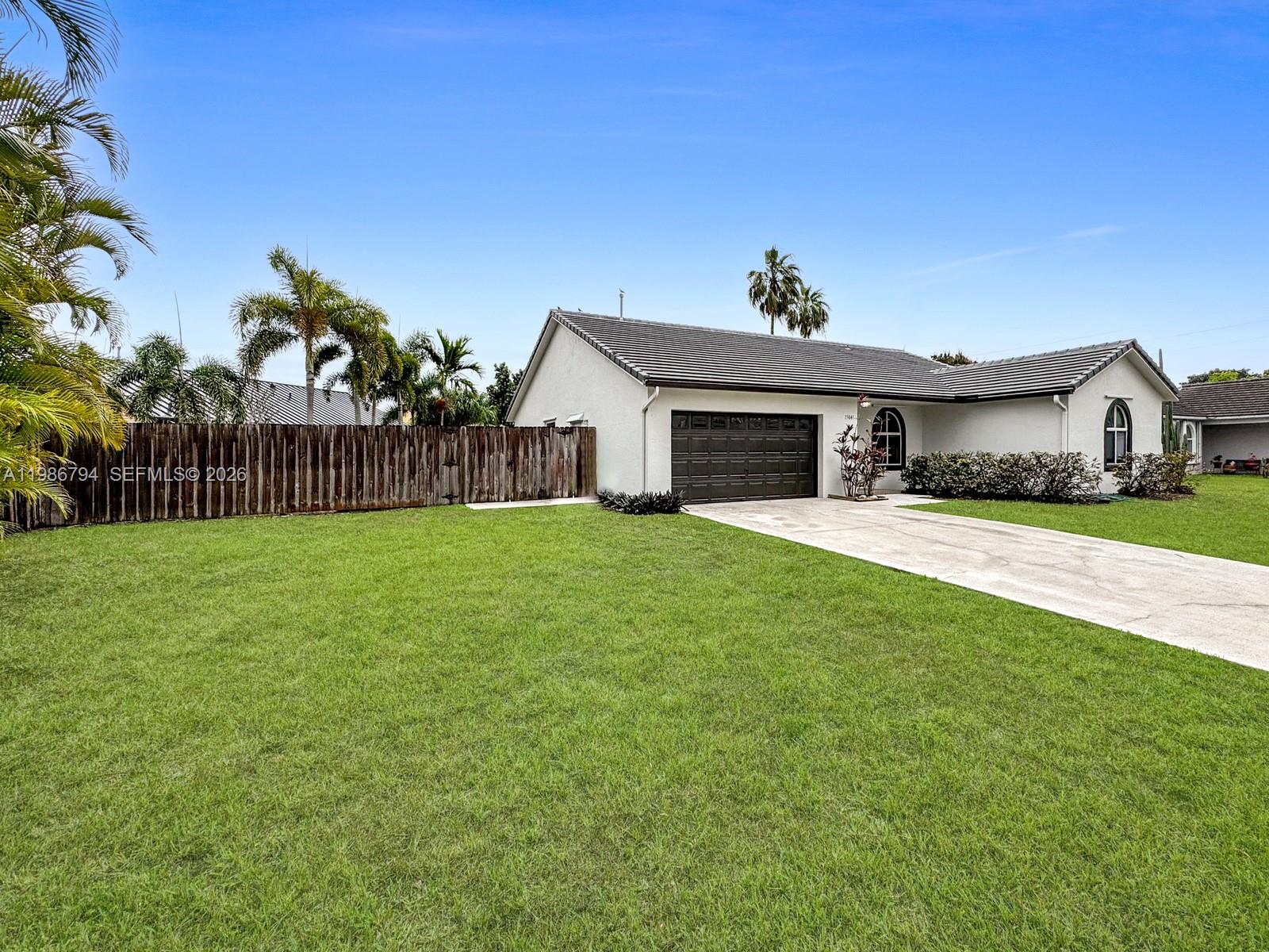 RIVER BEND - Residential