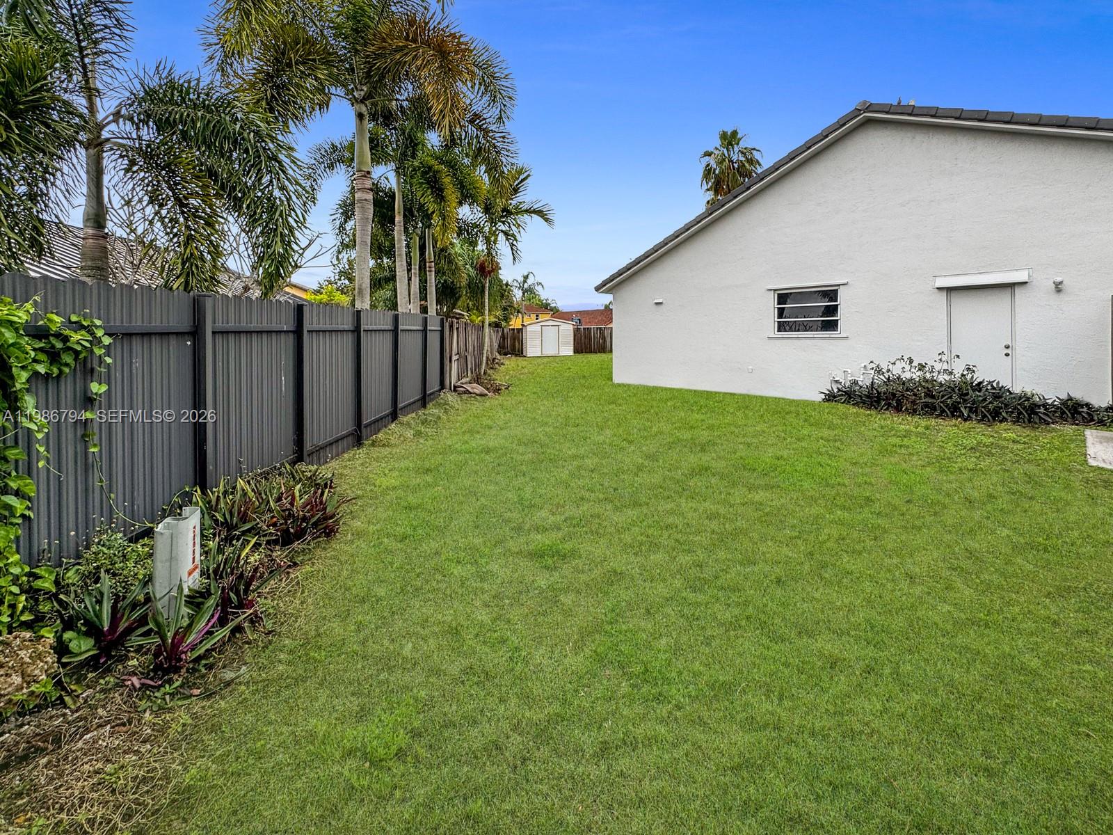 RIVER BEND - Residential