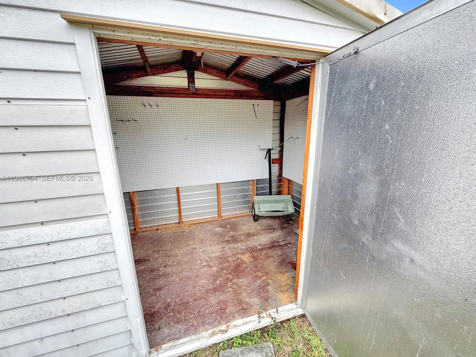 RIVER BEND - Residential