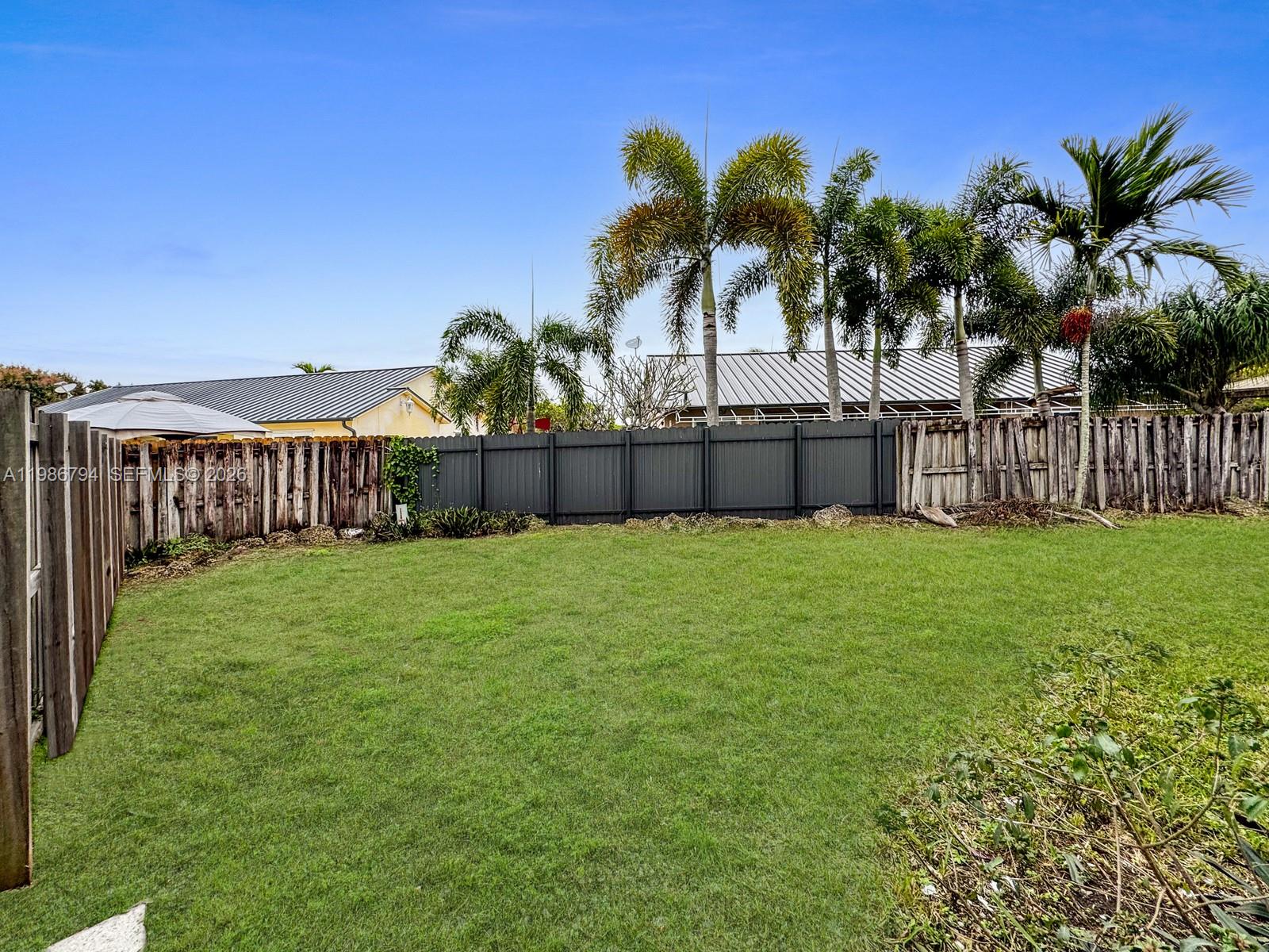 RIVER BEND - Residential