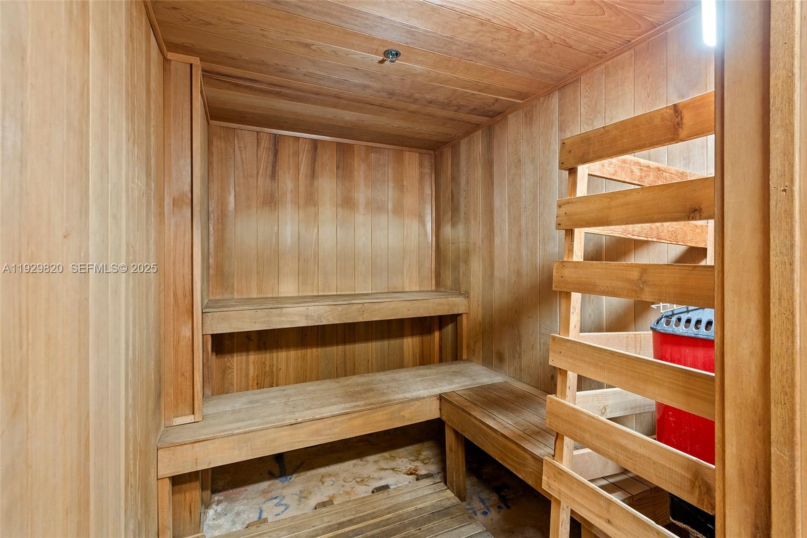 THE MARK ON BRICKELL COND - Residential Lease