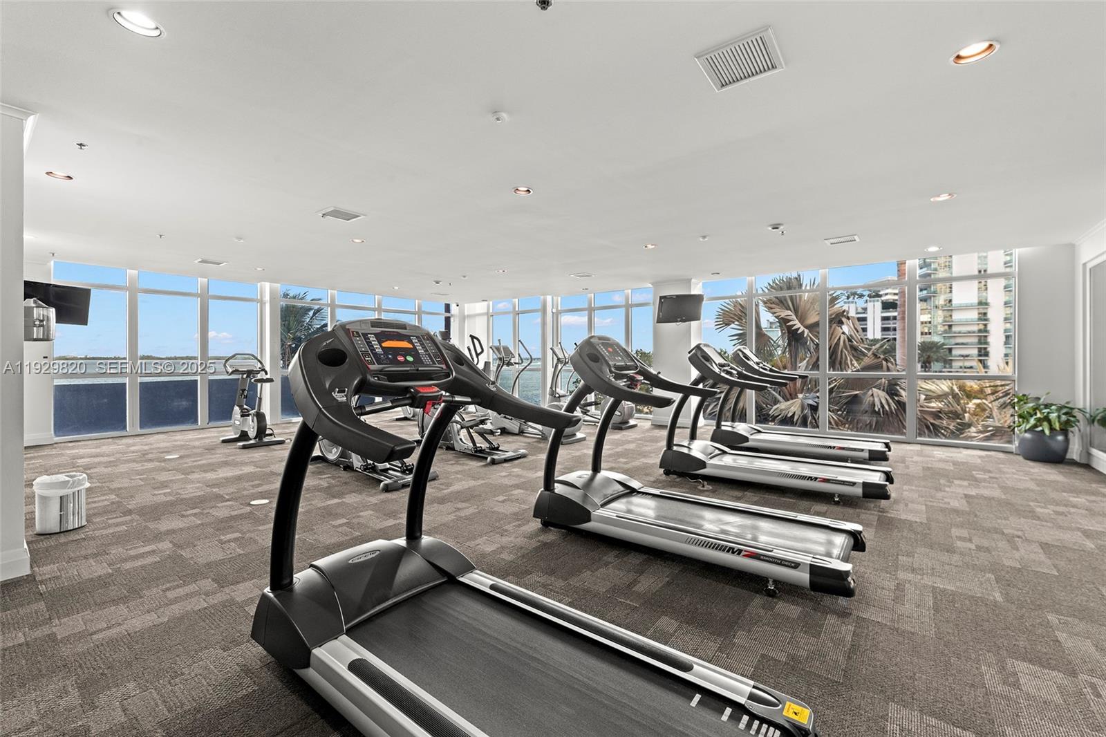 THE MARK ON BRICKELL COND - Residential Lease