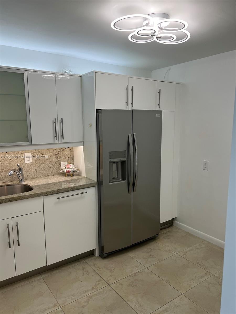ARLEN HOUSE EAST CONDO - Residential