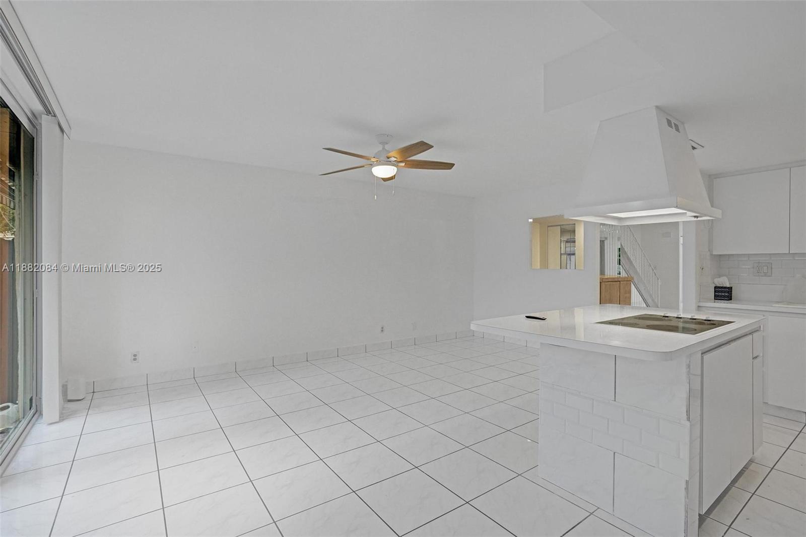 VENETIAN PARK IV CONDO - Residential