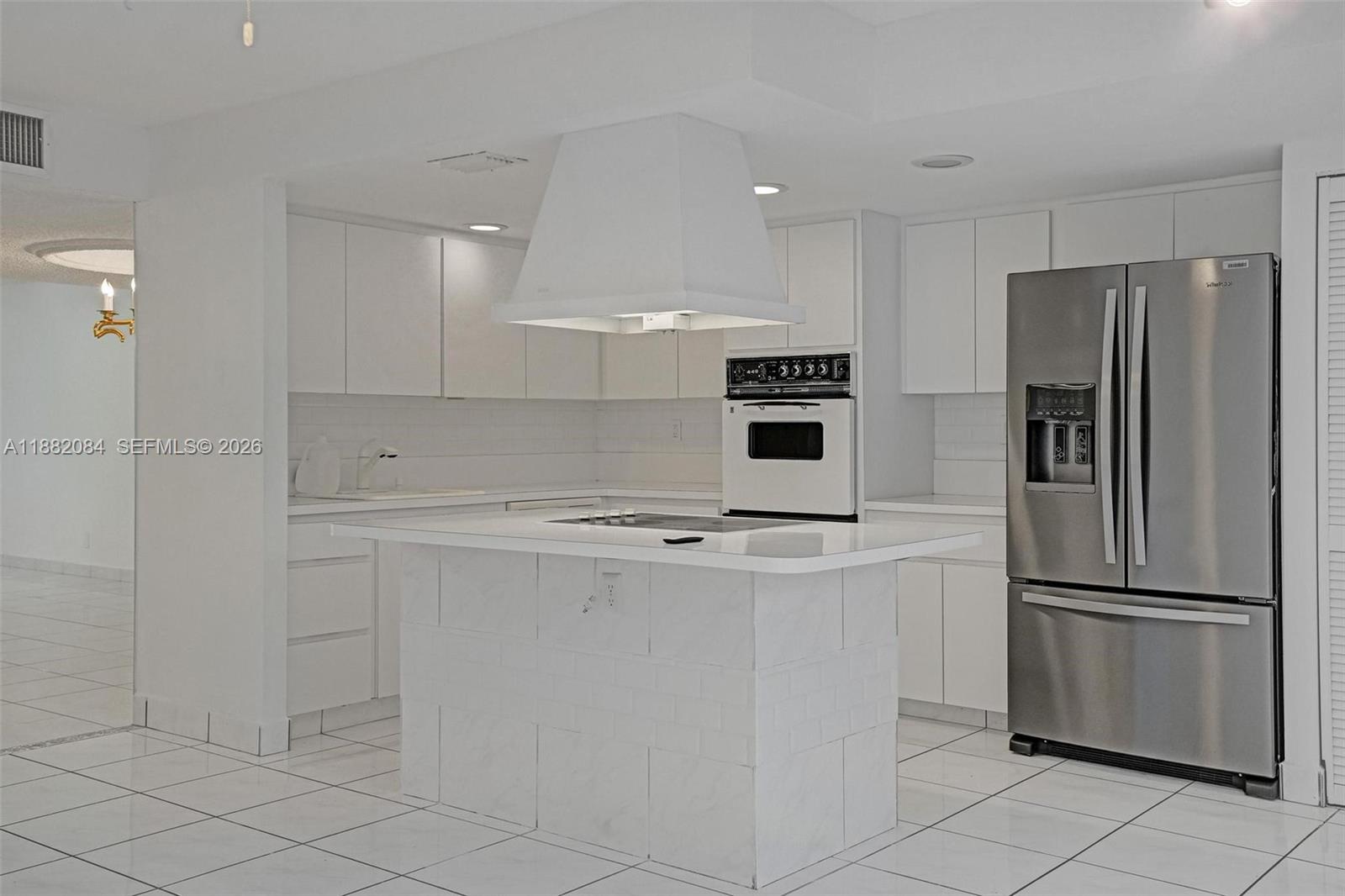 VENETIAN PARK IV CONDO - Residential