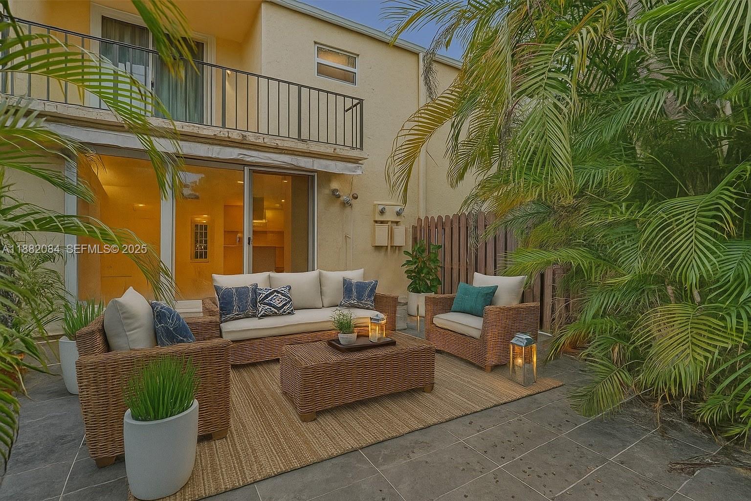 VENETIAN PARK IV CONDO - Residential