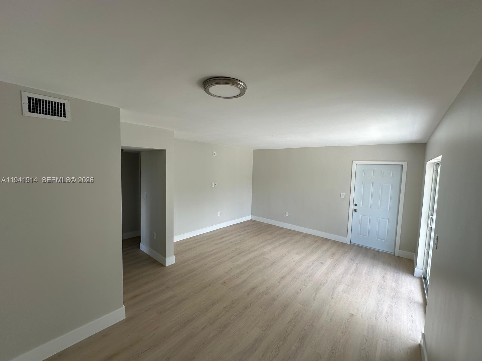 CAUSEWAY BAYFRONTS - Residential Lease