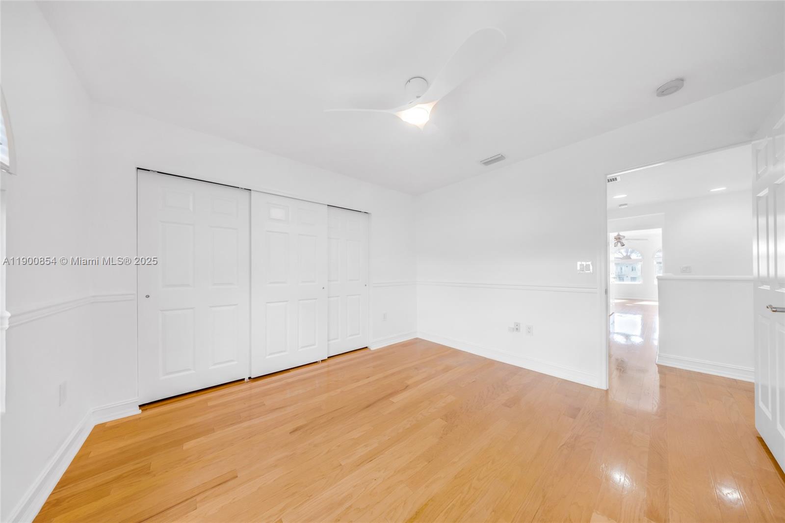 AVENTURA LAKES - PHASE II - Residential Lease