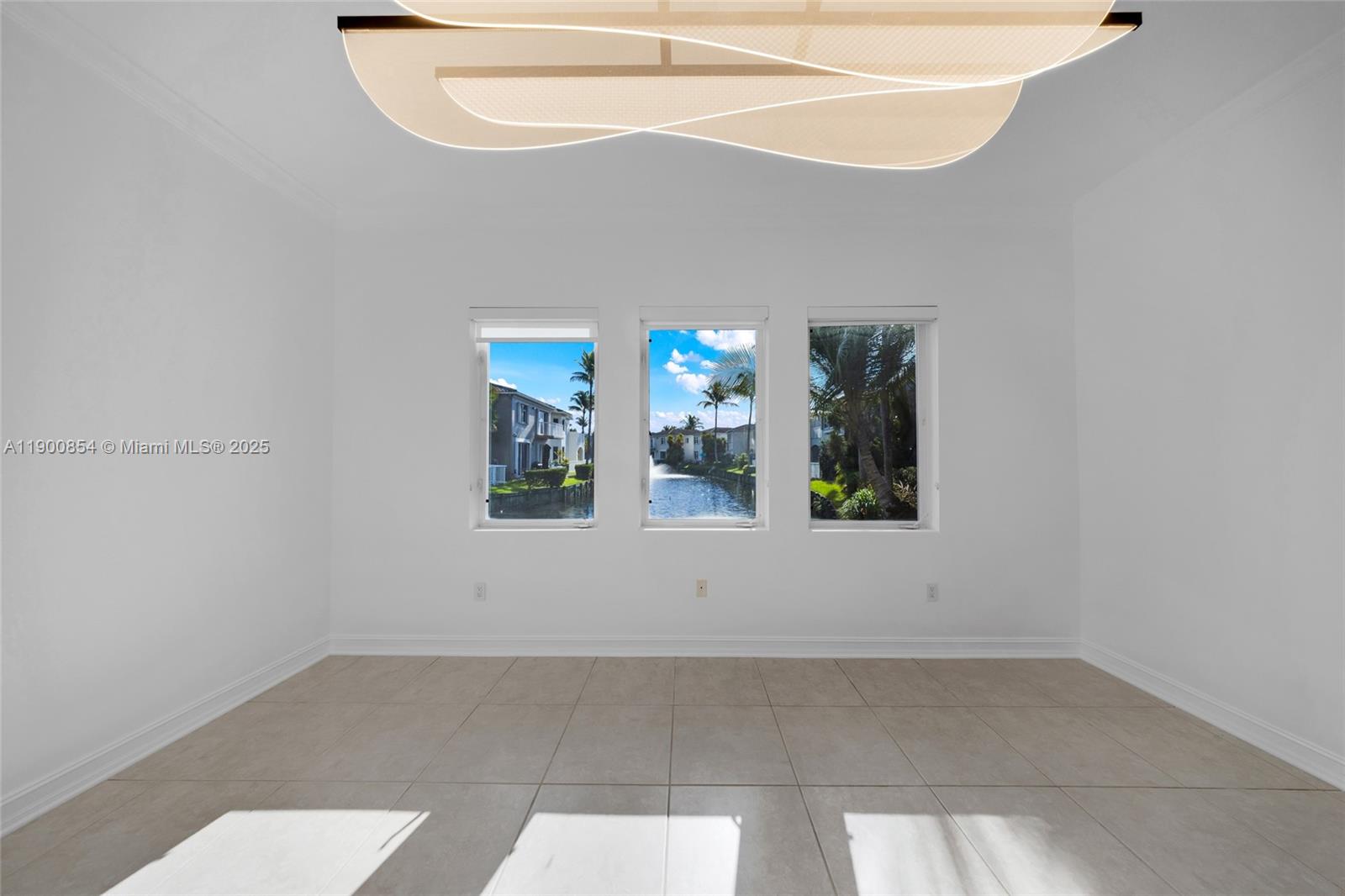 AVENTURA LAKES - PHASE II - Residential Lease