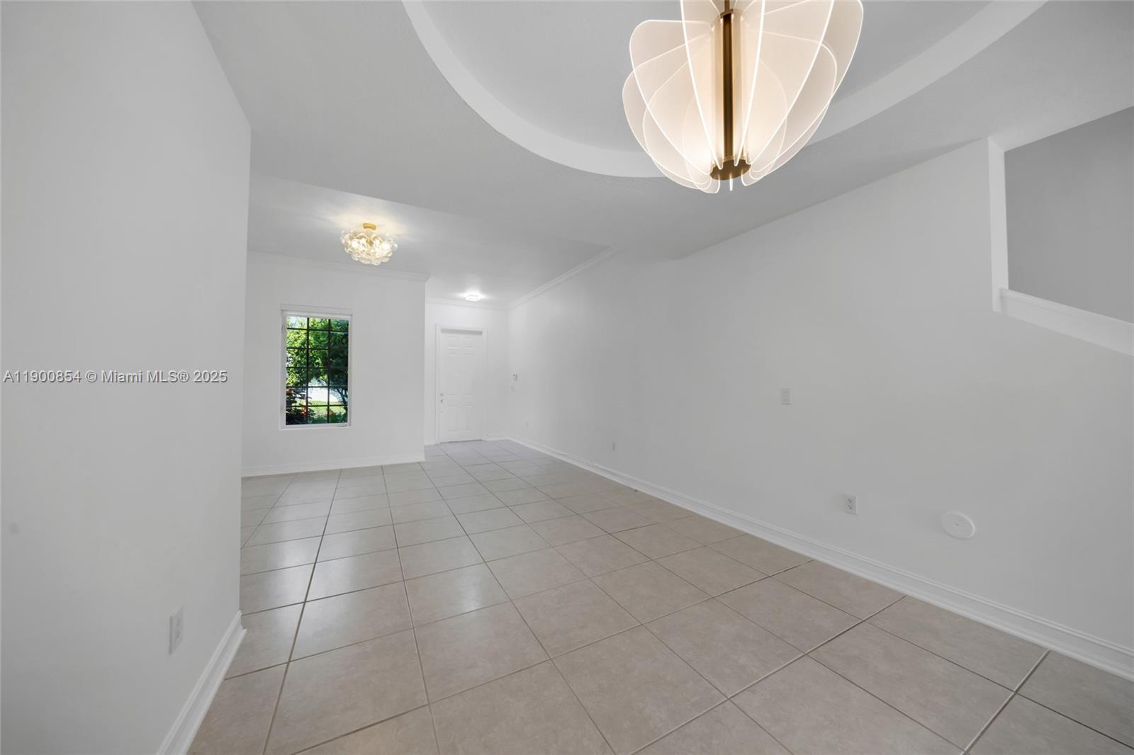 AVENTURA LAKES - PHASE II - Residential Lease