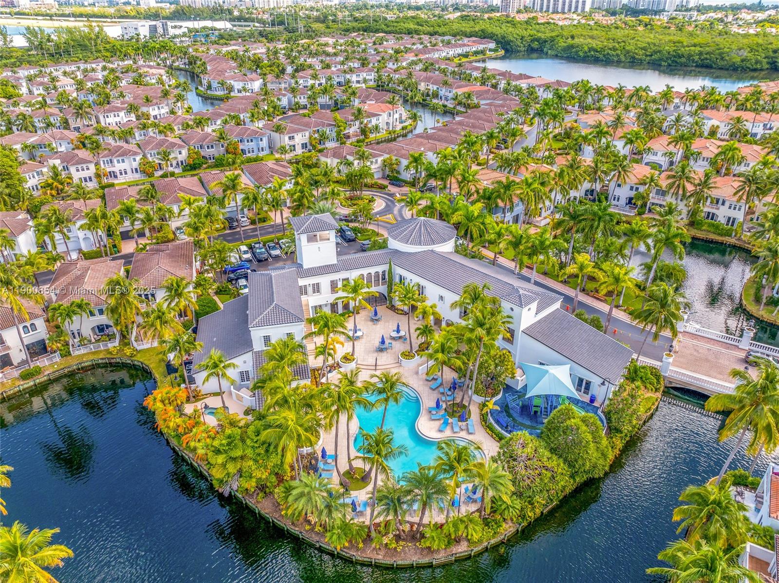 AVENTURA LAKES - PHASE II - Residential Lease