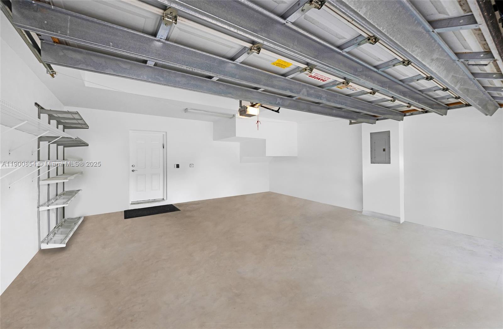 AVENTURA LAKES - PHASE II - Residential Lease