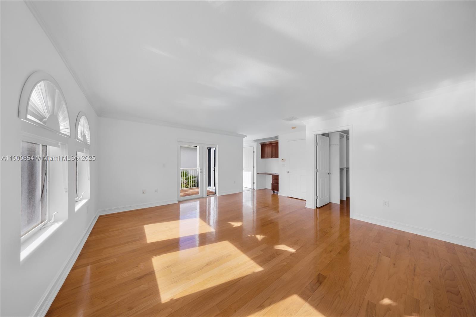 AVENTURA LAKES - PHASE II - Residential Lease