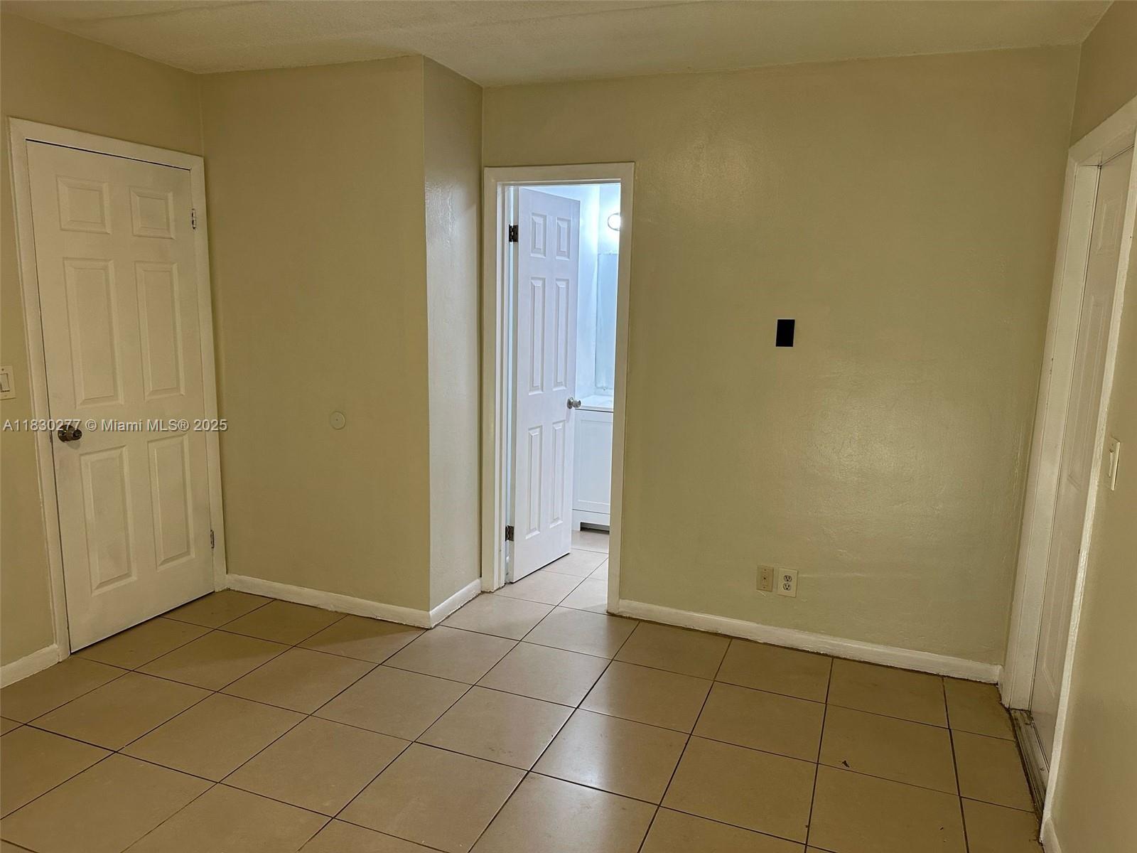 214 SE 8th St 5