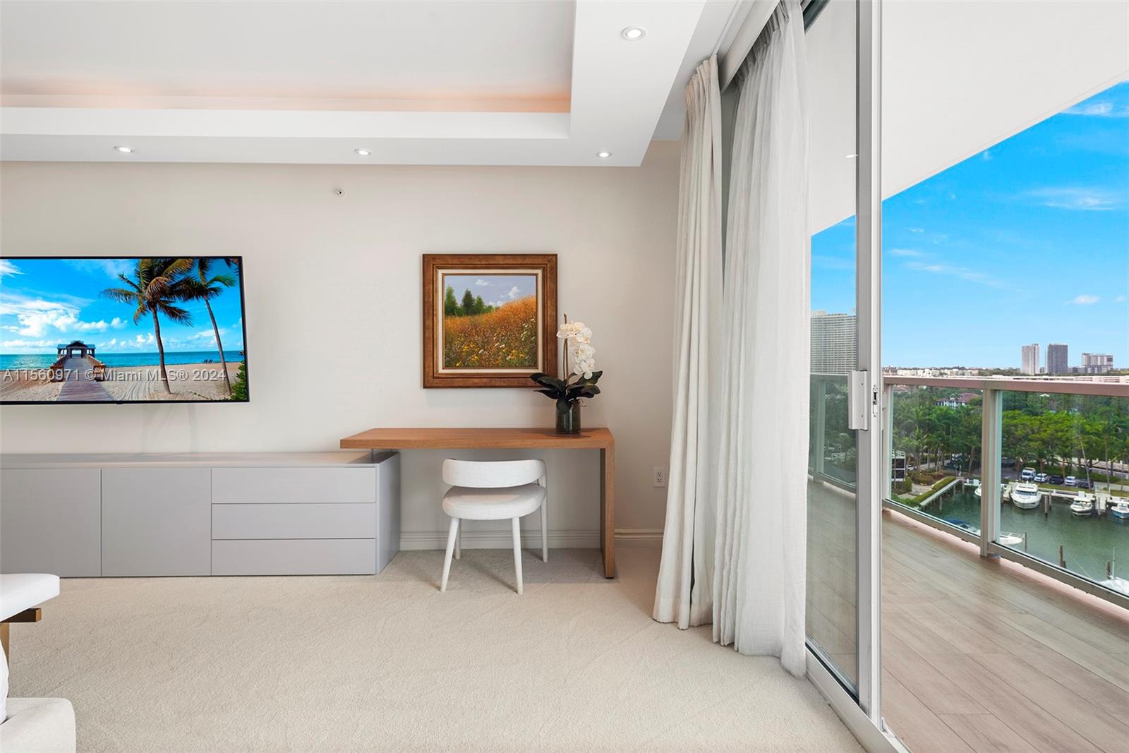 THE PENINSULA CONDO - Residential