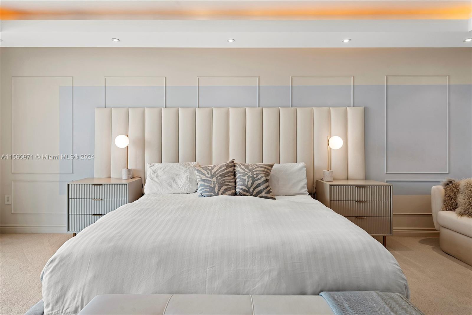 THE PENINSULA CONDO - Residential