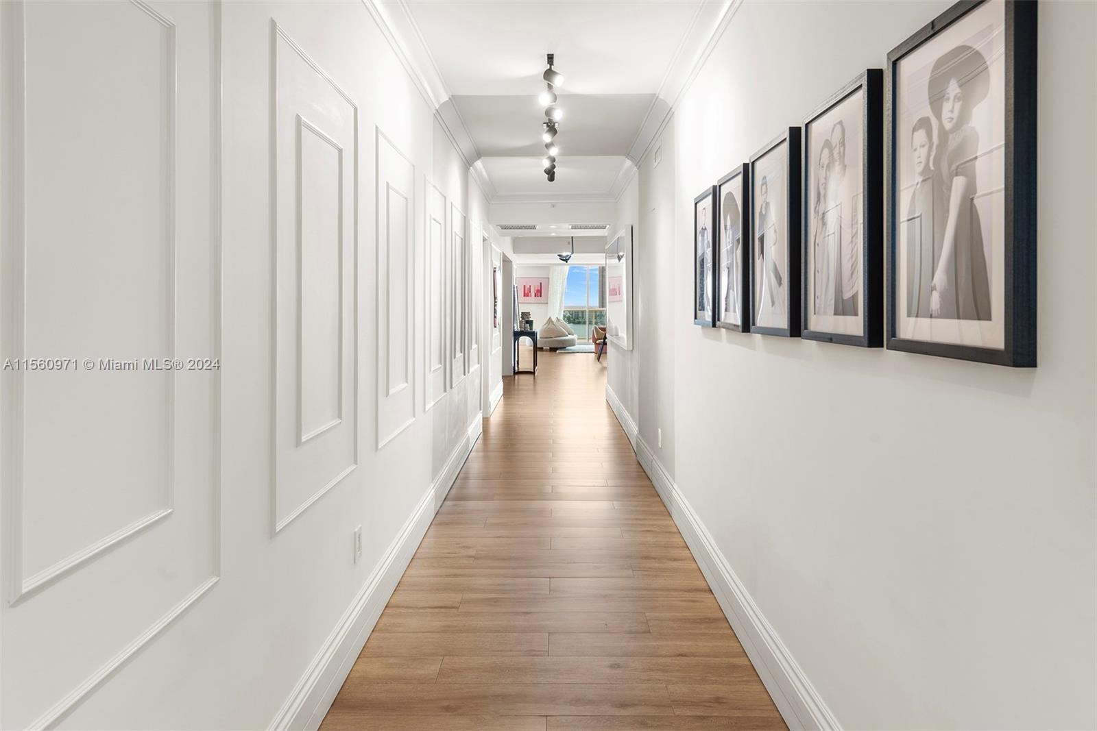 THE PENINSULA CONDO - Residential