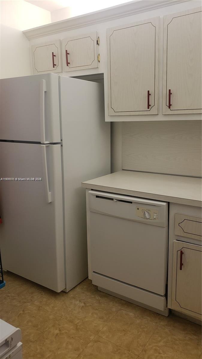 BERMUDA CLUB FOUR CONDO - Residential