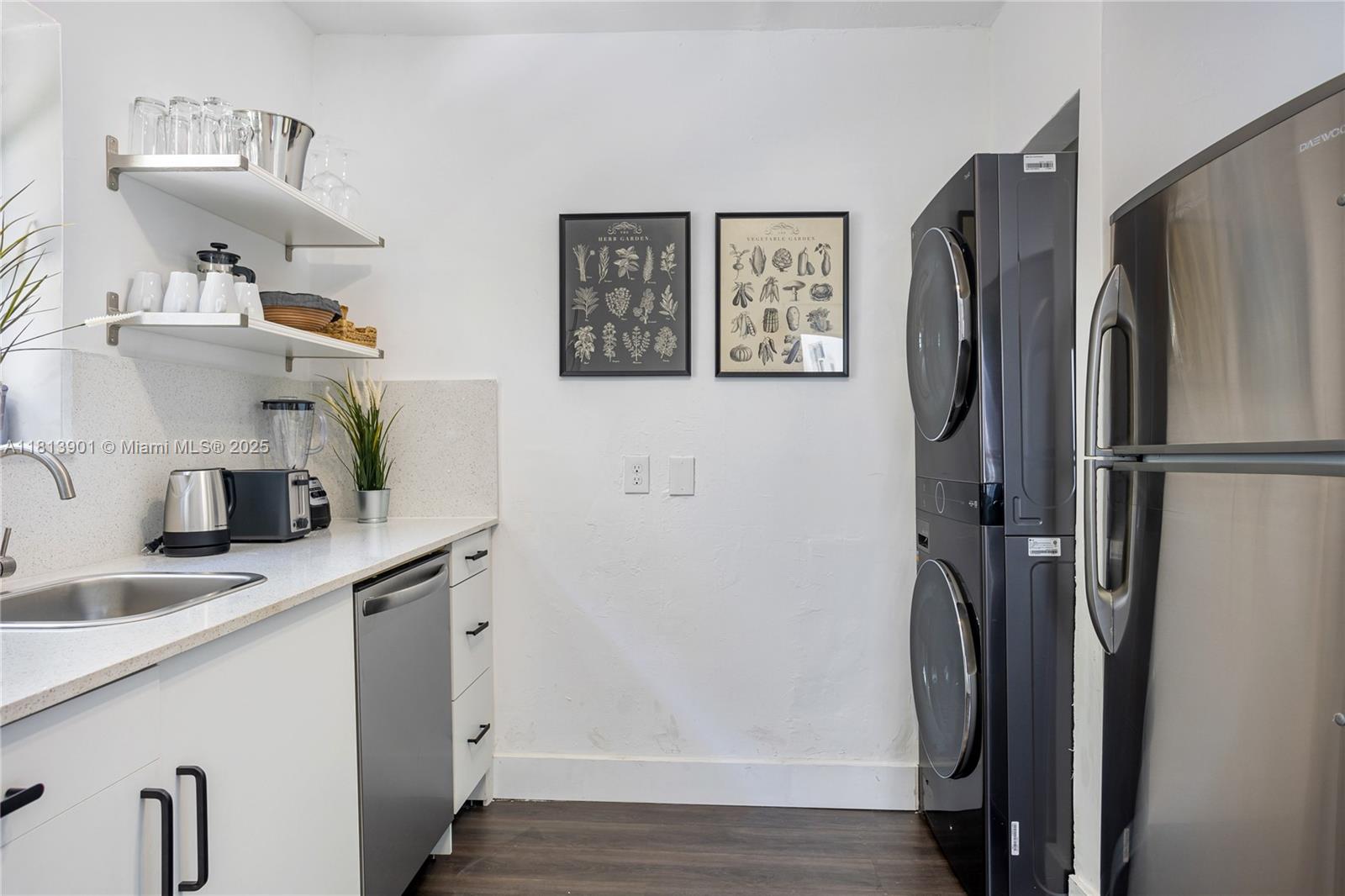 OCEAN BEACH ADDN NO 3 - Residential Lease